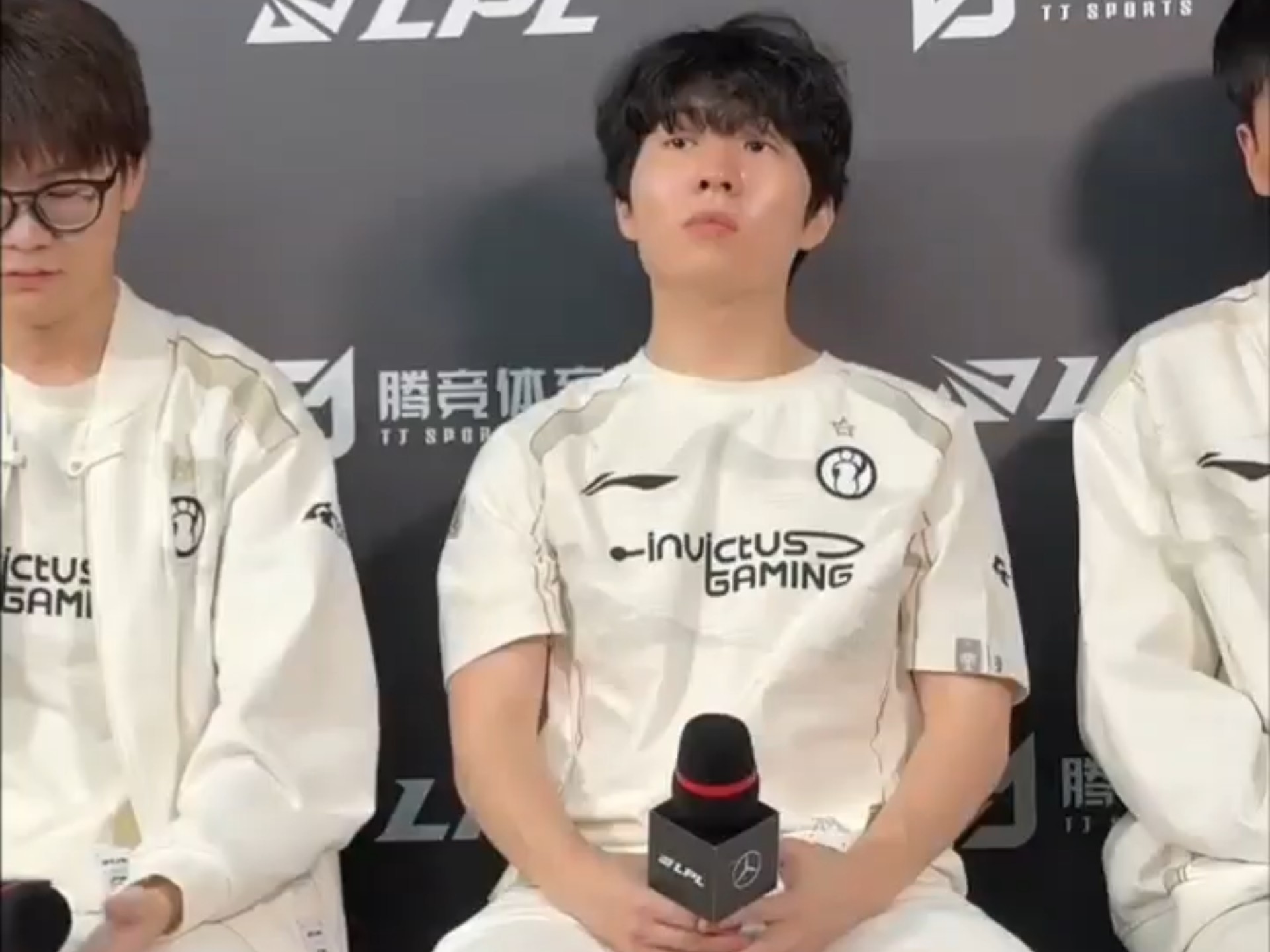 九游app下载最新版本-关于阿森纳不断突破！，Rookie连续七场比赛得分超过战术调整全场沸腾不已的信息-九游app下载最新版本